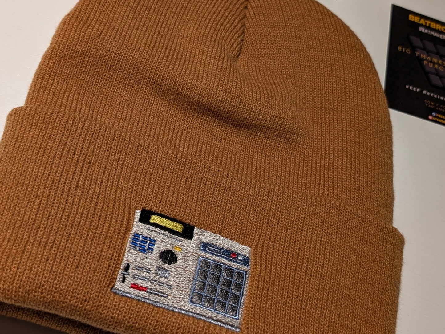 CZAPKA ZIMOWA BEANIE Z HAFTEM AKAI MPC 2000XL