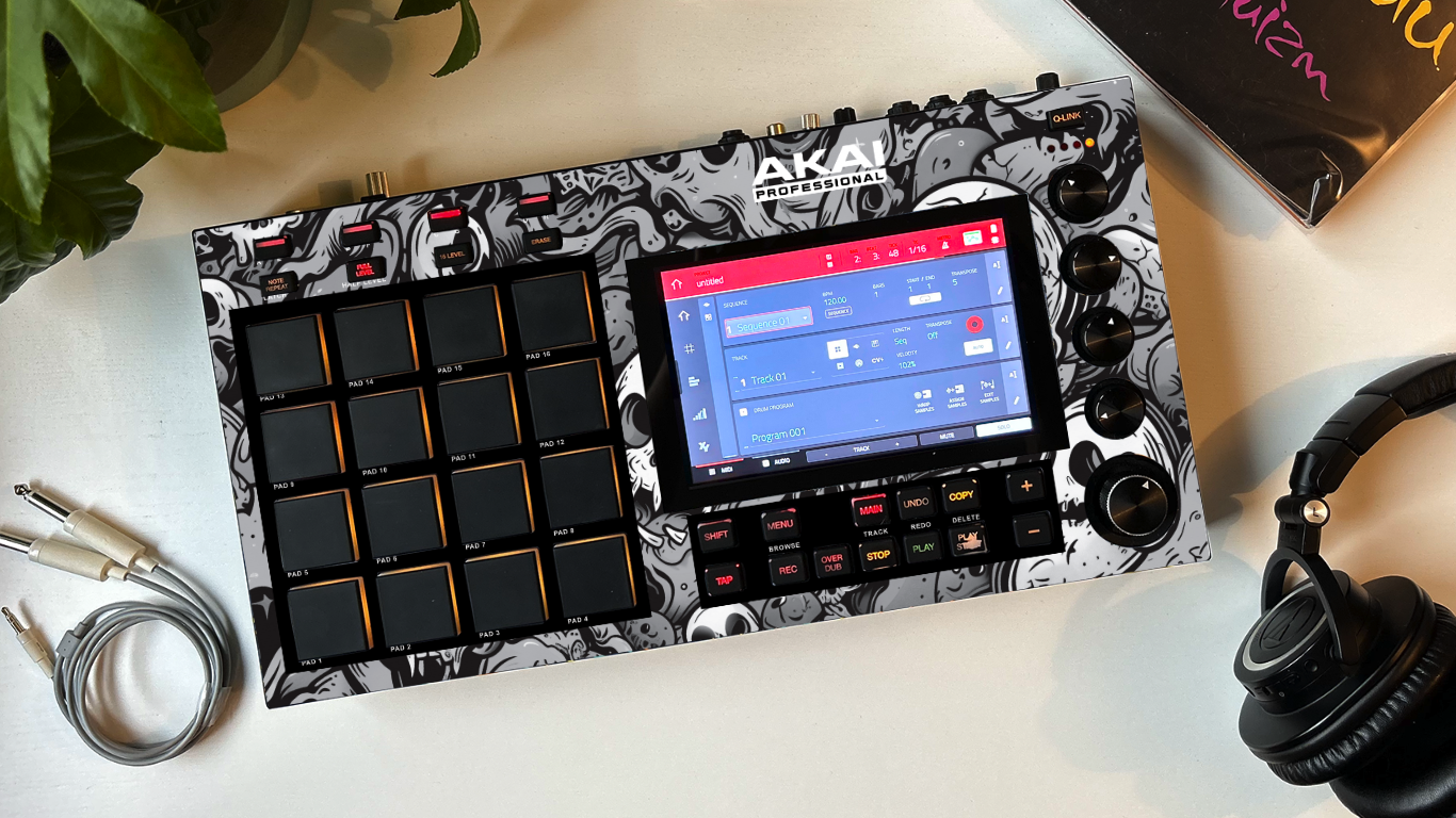 MPC LIVE SKIN „SKULLY BLACK AND WHITE”