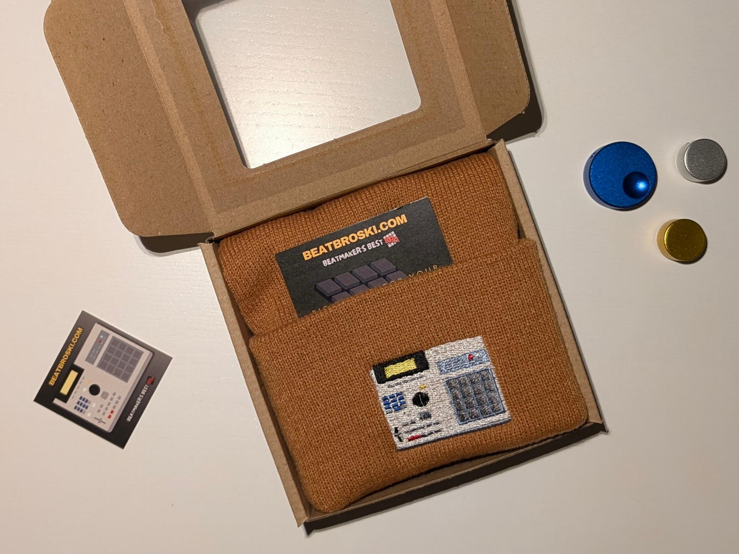 CZAPKA ZIMOWA BEANIE Z HAFTEM AKAI MPC 2000XL