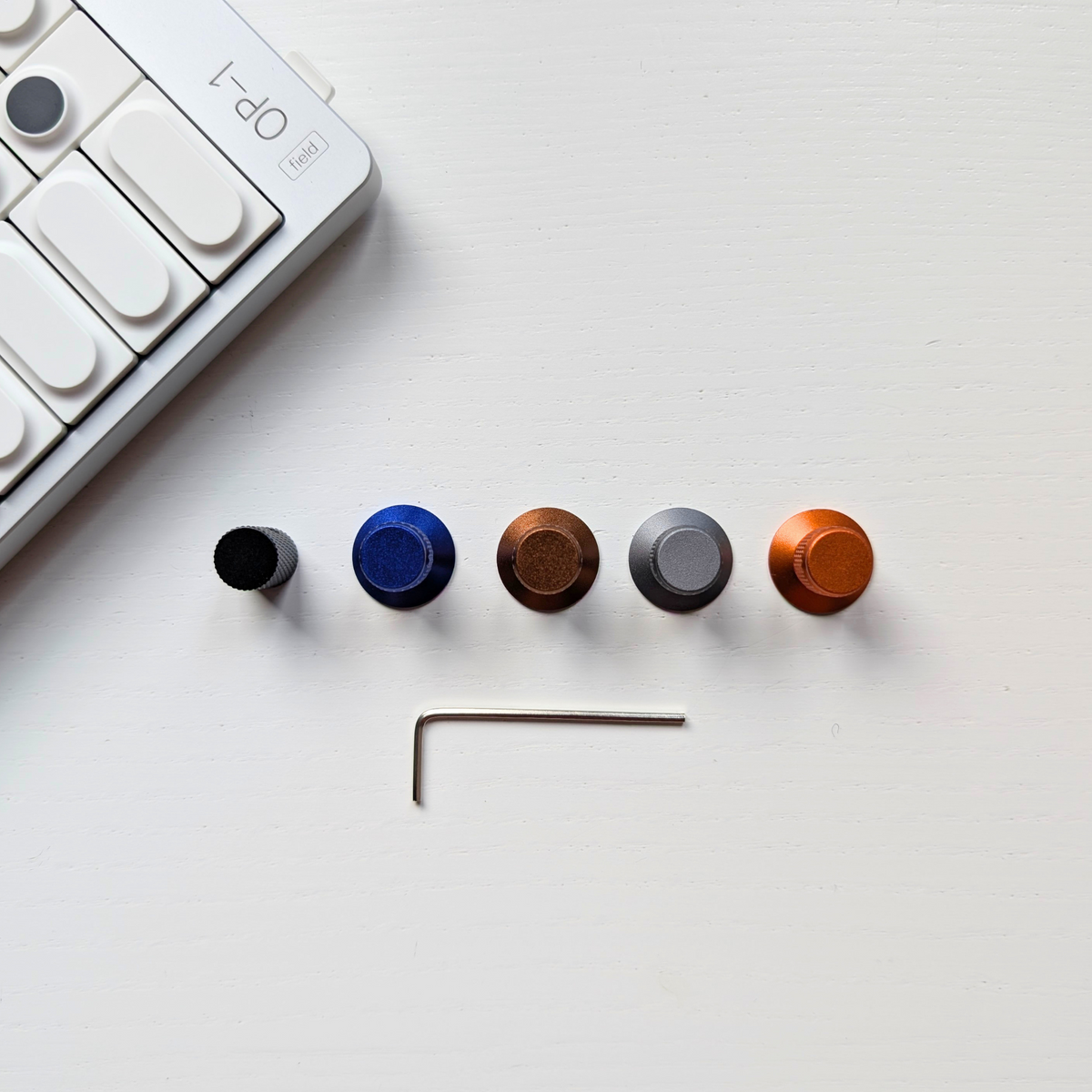 COMING SOON! OP-1 FIELD ZESTAW METALOWYCH POKRĘTEŁ