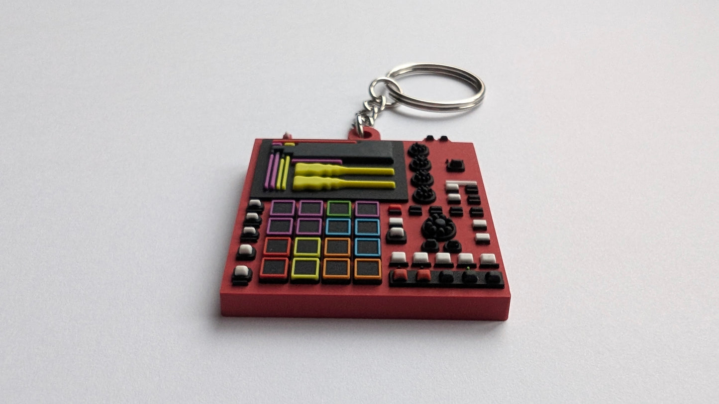 "MPC ONE+" BRELOK Z SUPER DETALAMI