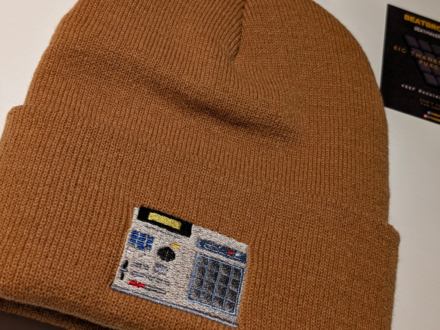 CLASSIC LONG WARM EMBRIODERED BEANIE "2000 XL" CARMEL