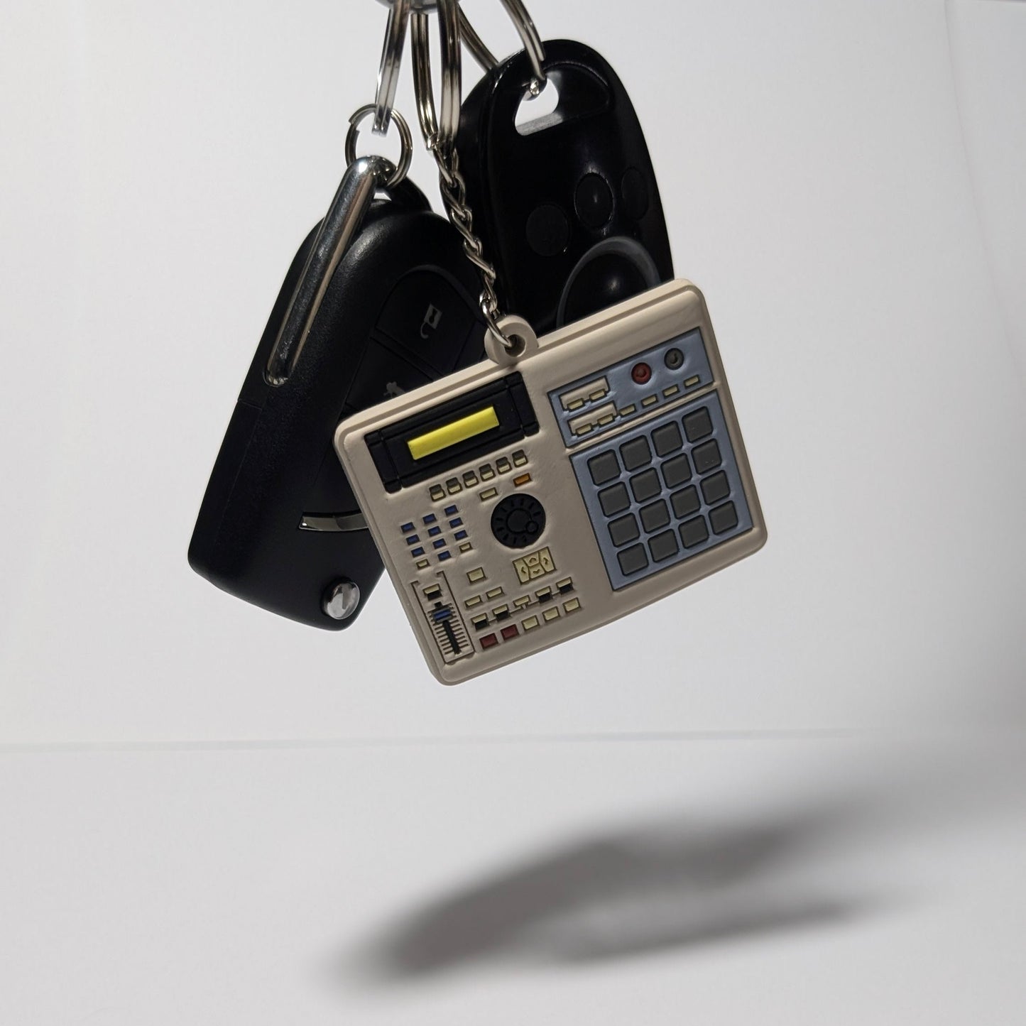 "MPC 2000 XL" KEYCHAIN WITH SUPER NICE DETAILS