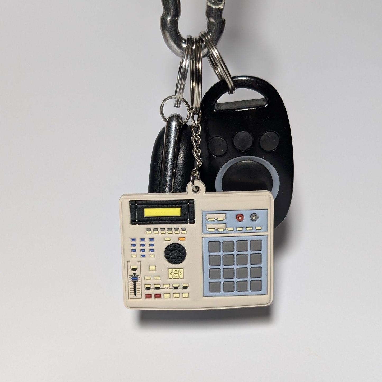 "MPC 2000 XL" KEYCHAIN WITH SUPER NICE DETAILS