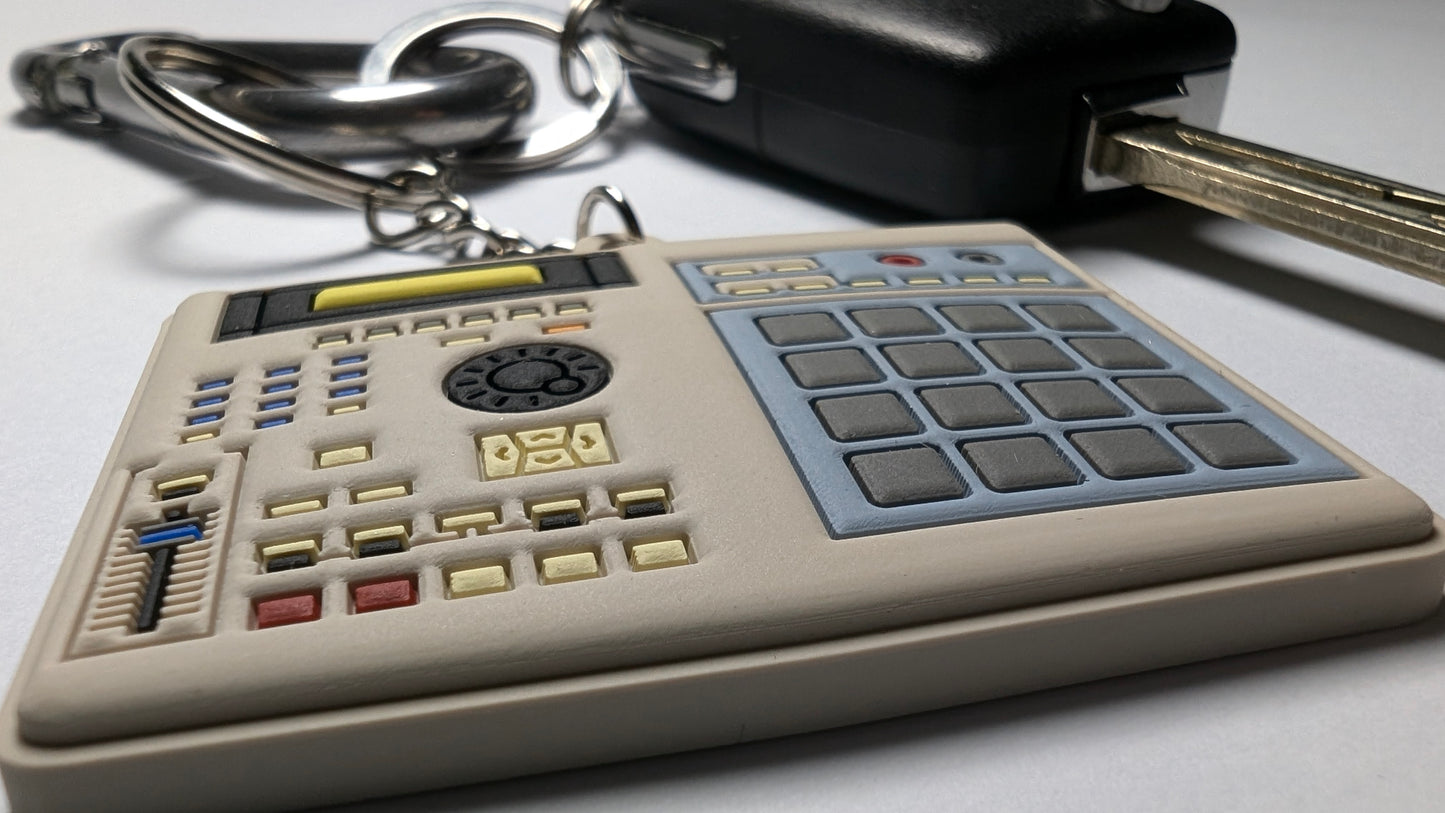 "MPC 2000 XL" KEYCHAIN WITH SUPER NICE DETAILS