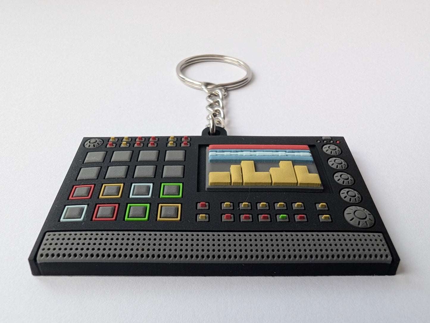 "MPC LIVE 2" KEYCHAIN WITH SUPER NICE DETAILS