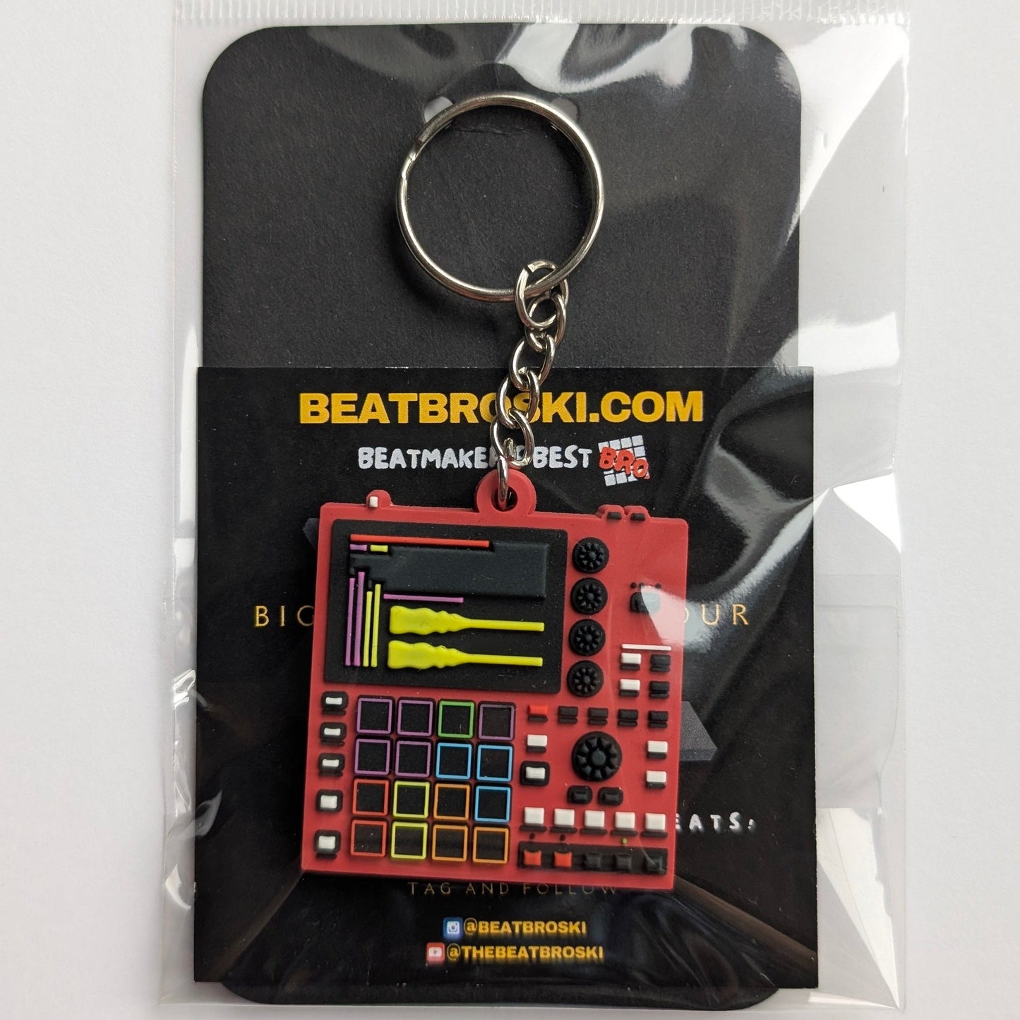 "MPC ONE+" BRELOK Z SUPER DETALAMI