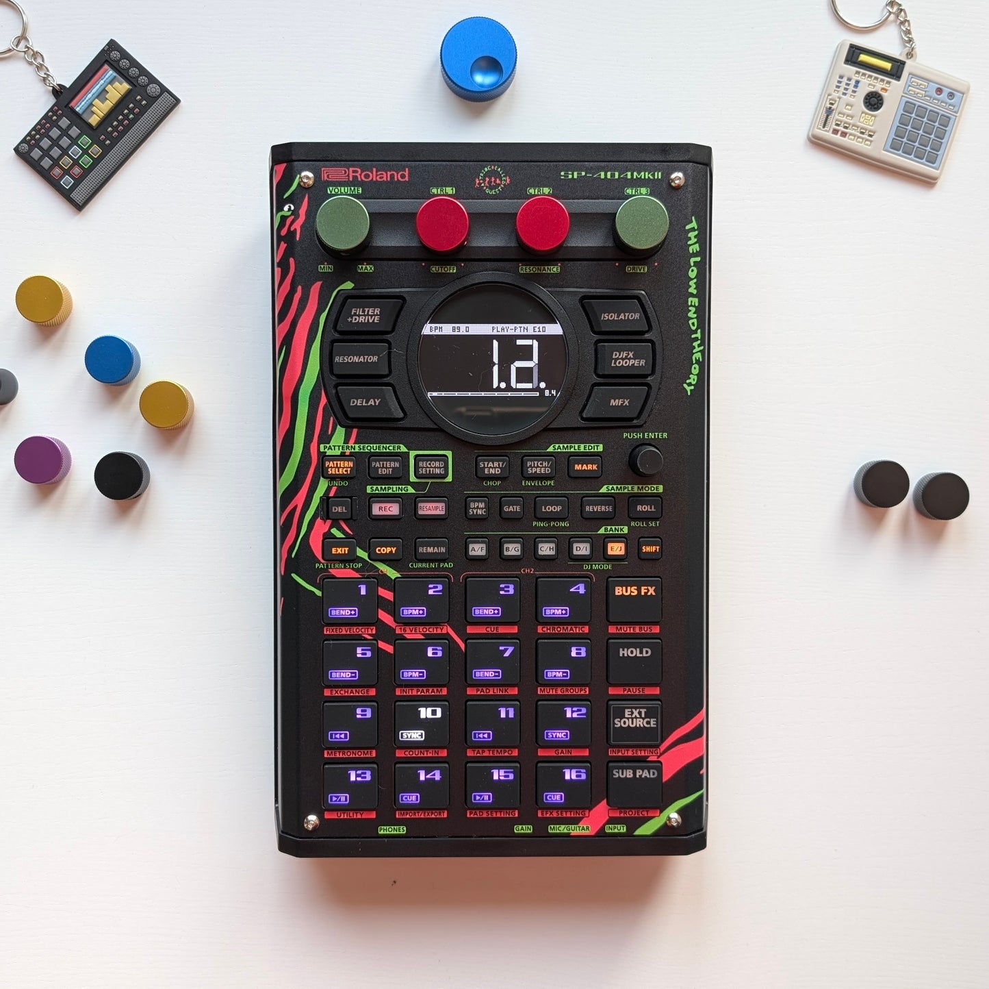 SP-404 MK2 SKIN "THE LOW END THEORY"