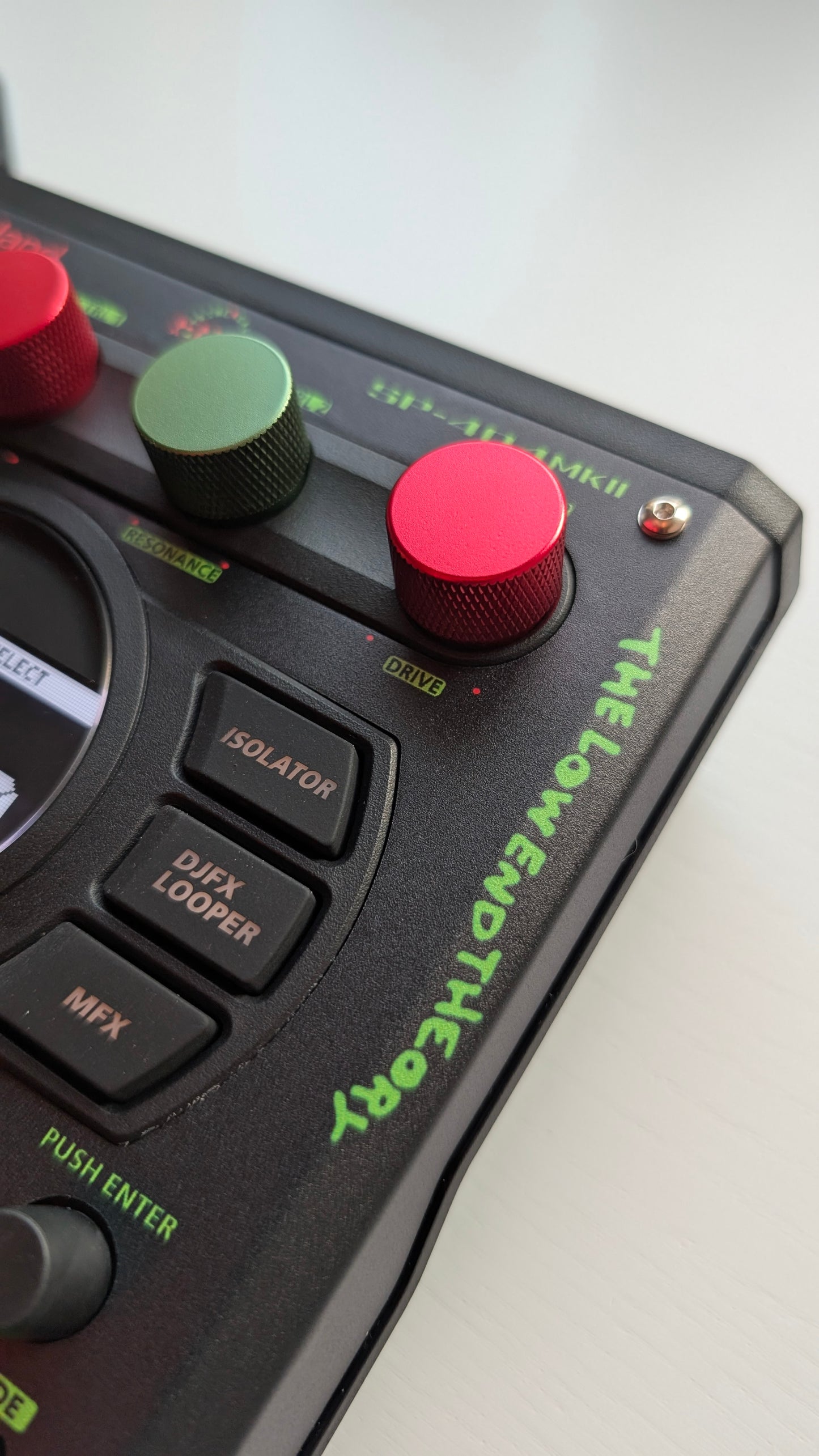SP-404 MK2 SKIN "THE LOW END THEORY"