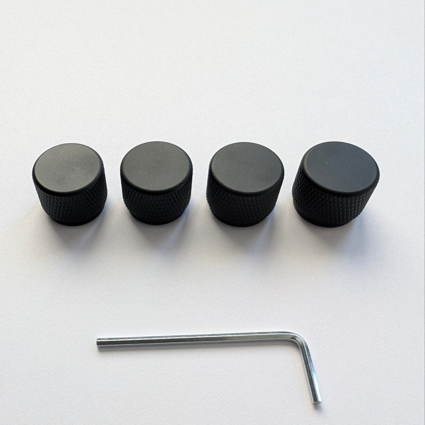 SMALL KNOB BLACK X 4 PCS SET