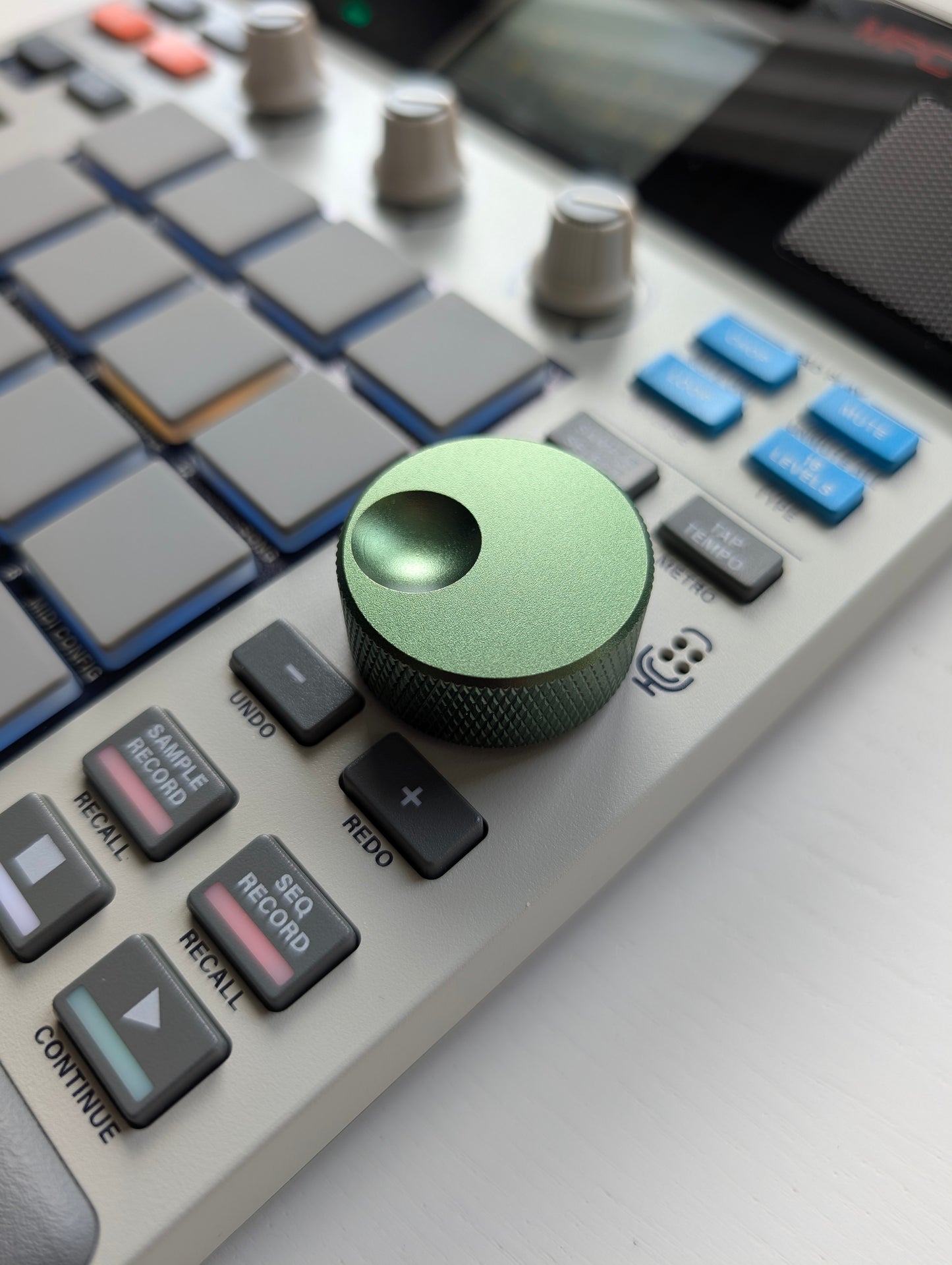 🔥NEW DROP🔥MPC SAMPLE BIG KNOB 🪖 DARK GREEN