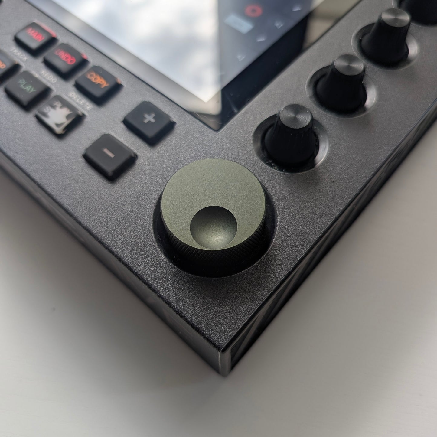 THE BIG KNOB ARMY DARK GREEN 🪖