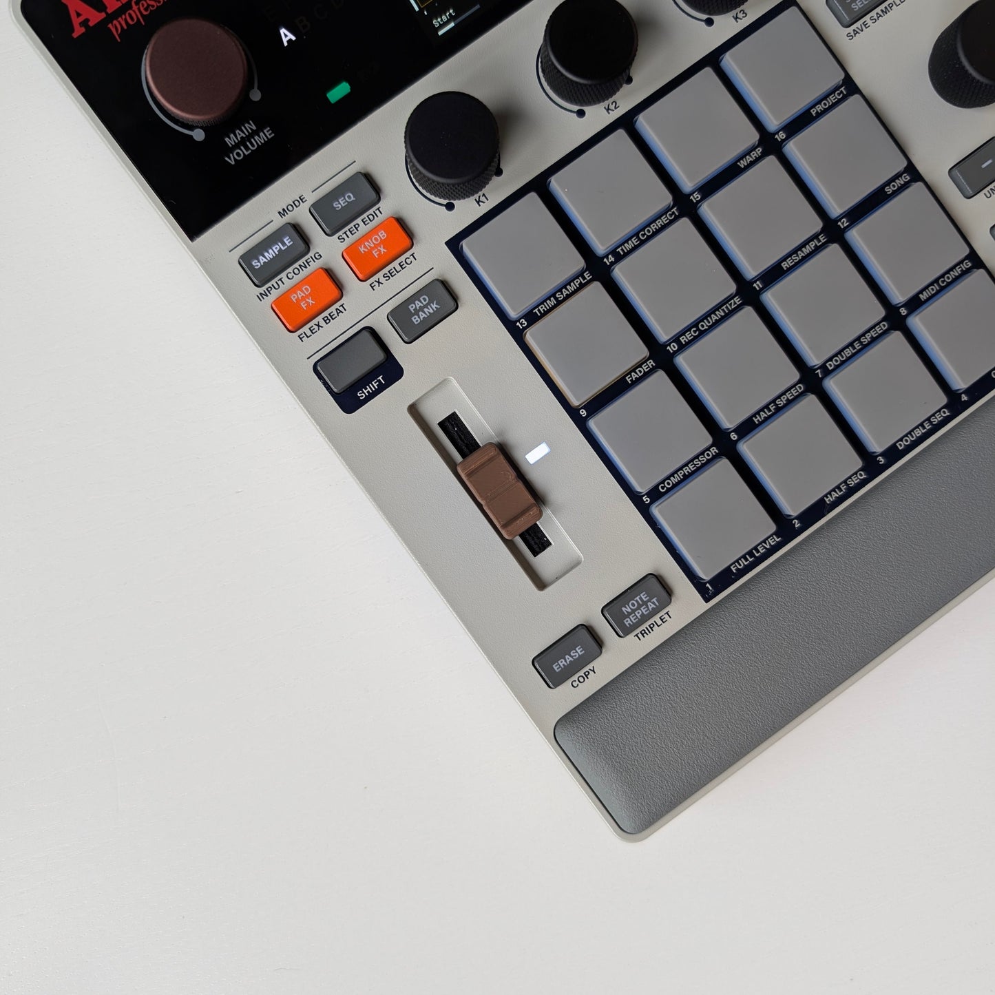 🔥NEW DROP🔥MPC SAMPLE FADER CAP 🍫 CHOCOLATE