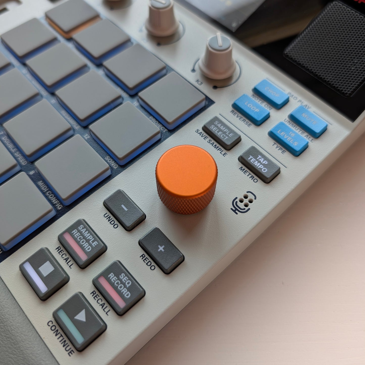 🔥NEW DROP🔥MPC SAMPLE SMALL MAIN KNOB 🍊 ORANGE