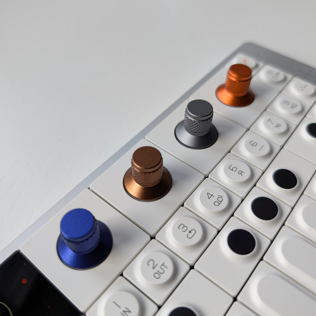 COMING SOON! OP-1 FIELD ZESTAW METALOWYCH POKRĘTEŁ 